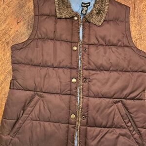 Women's Brown Puffer Vest with Faux Fur Trim